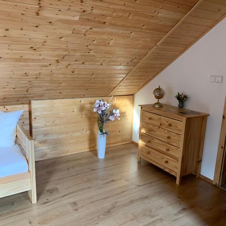 Penzion Pod Peci Lenora Екстер'єр фото