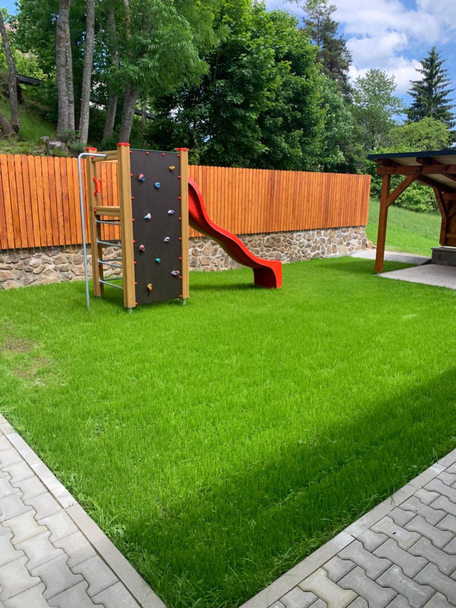 Penzion Pod Peci Lenora Екстер'єр фото