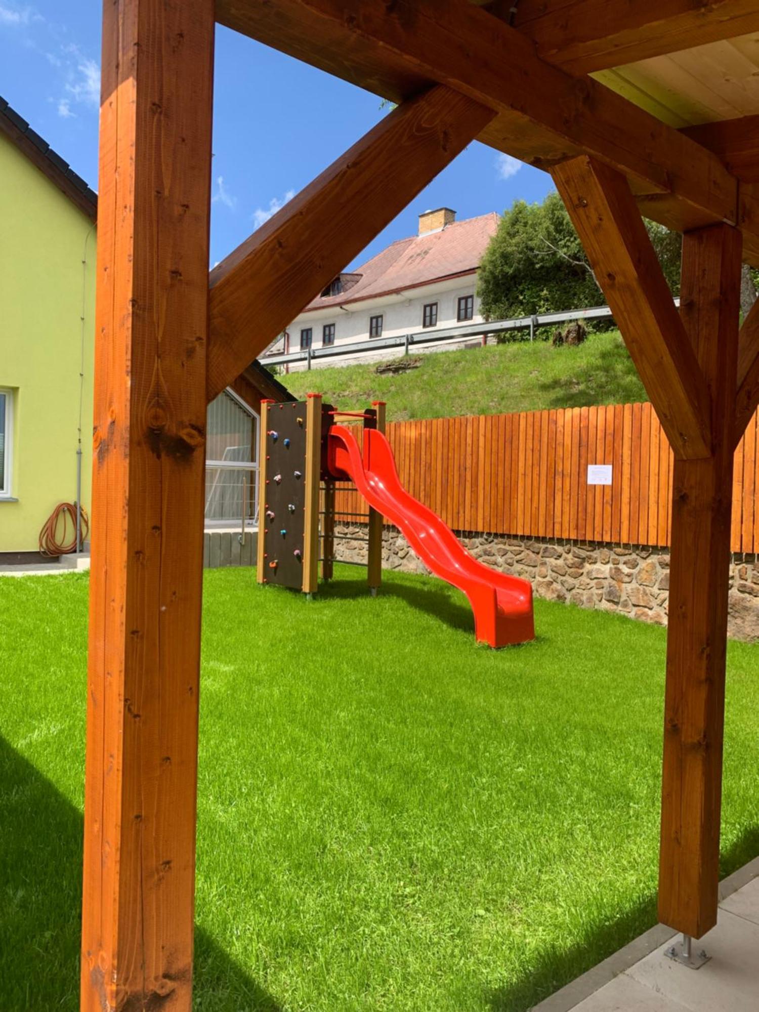 Penzion Pod Peci Lenora Екстер'єр фото